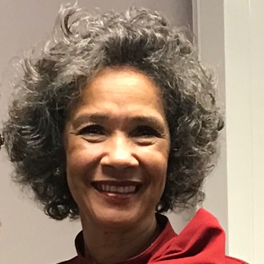 Meet your Posher, Charlotte